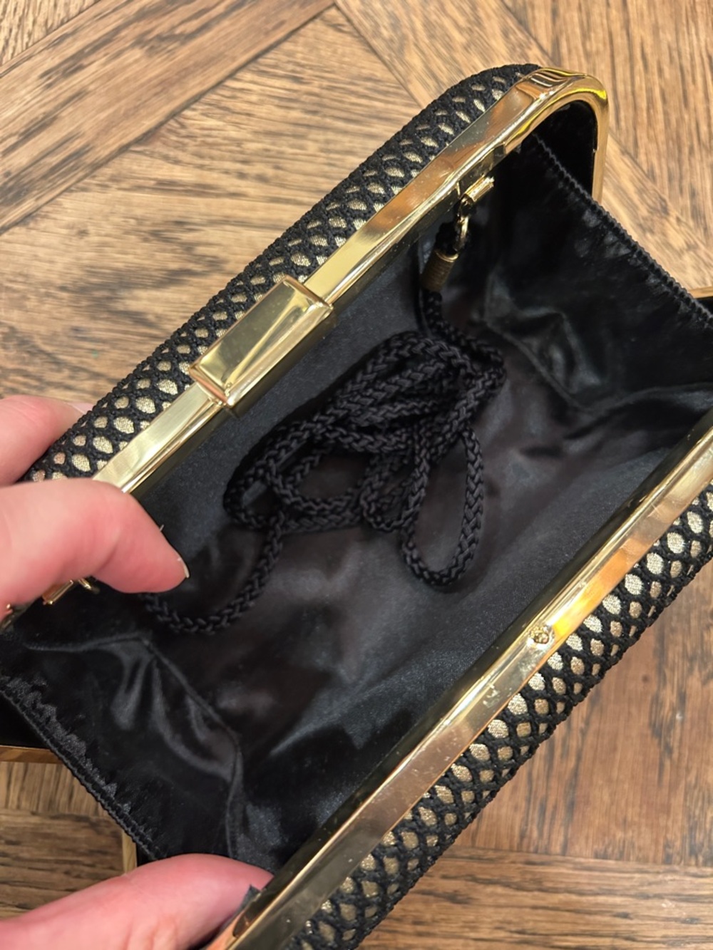 Kate Landry Black Mesh Over Gold Hard-Case Evening Clutch - Picture 2 of 6